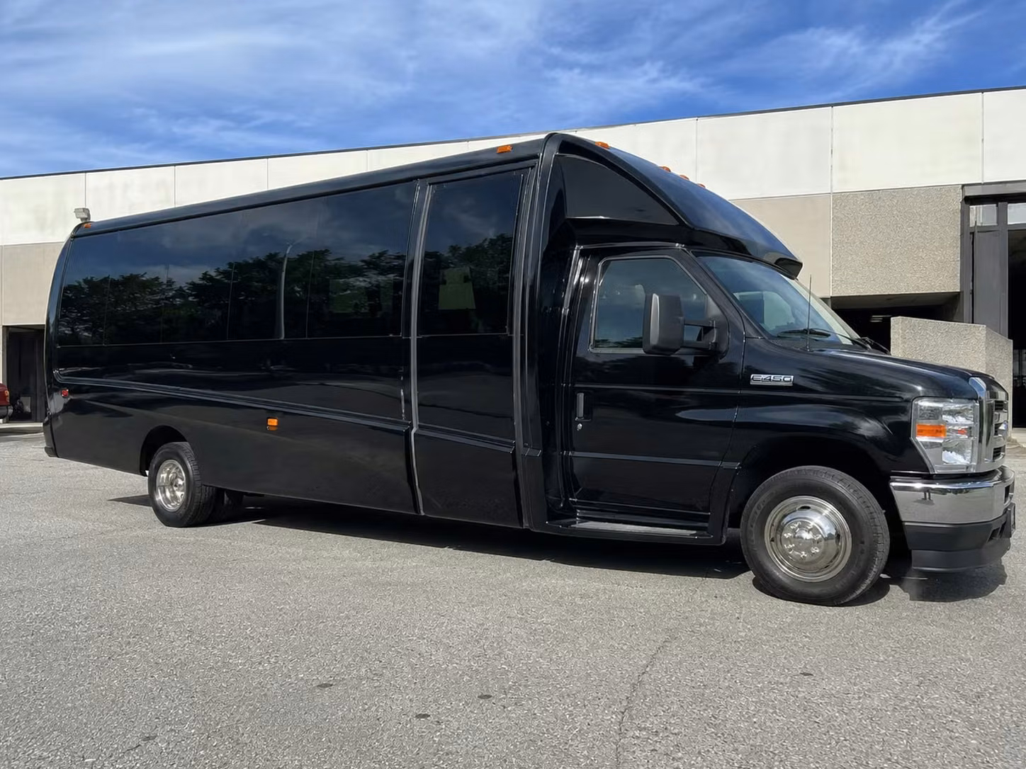 18 passenger minibus